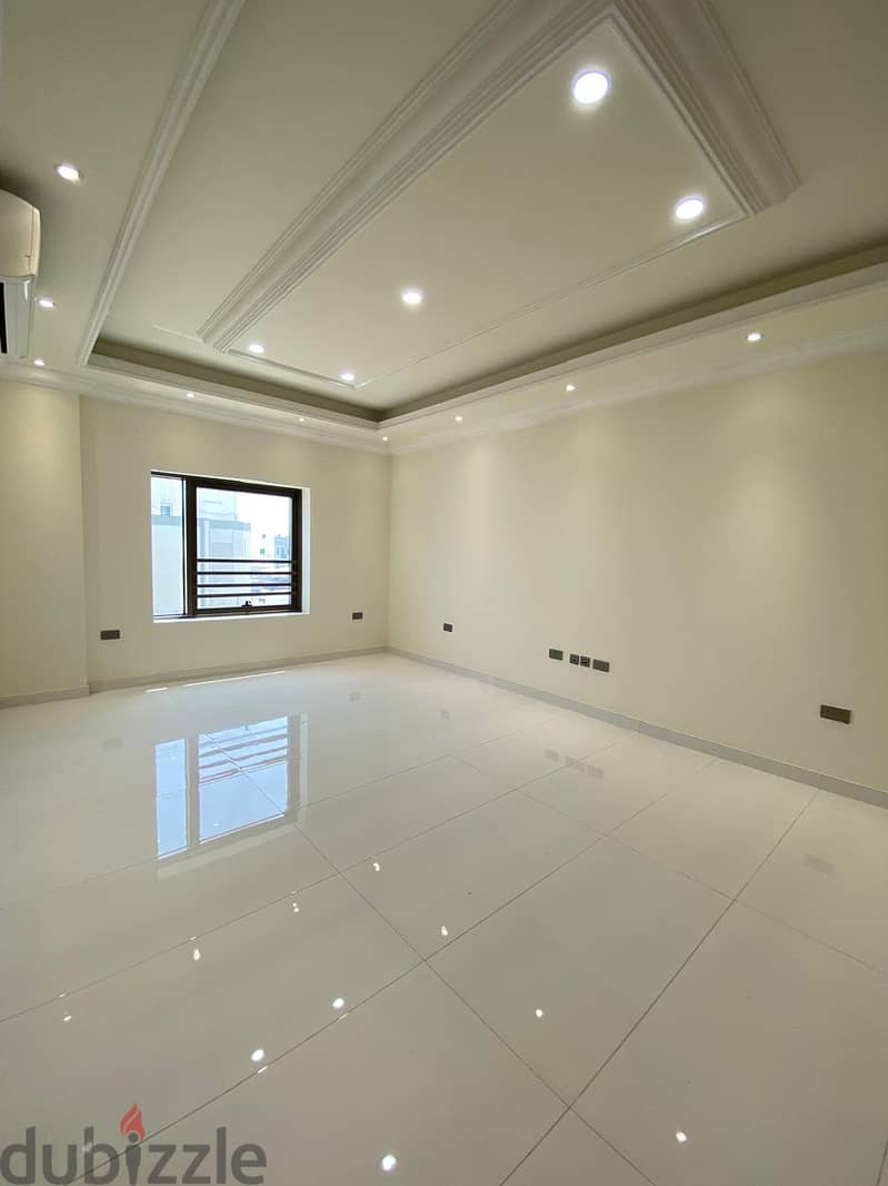 "SR-FM-479 Hight quality flat to let in Azaiba Near to 18 November  *R 4