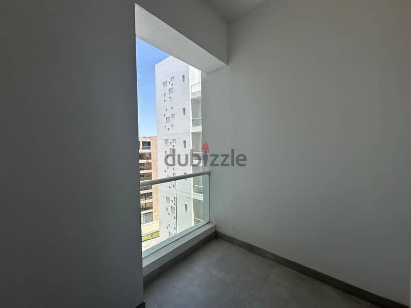 1 BR Excellent Apartment Located in Muscat Hills for Rent 5