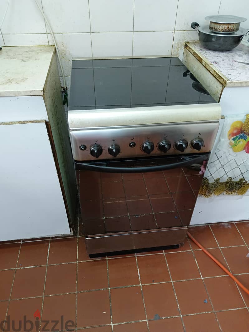 Cooking range with grilled and baking . 5