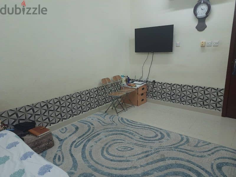 Room for rent in 70 Omr 1