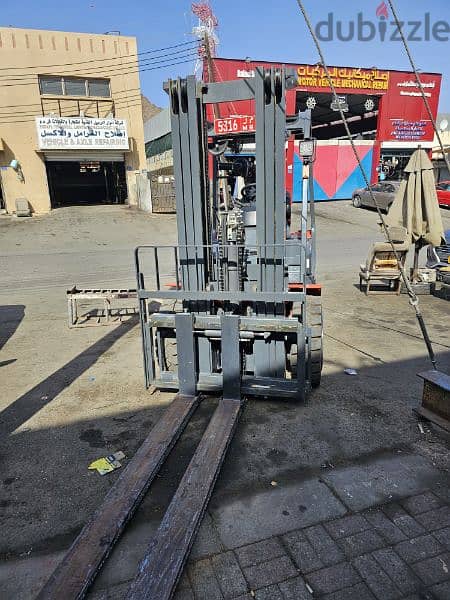 Brand new 3 Ton fork lifter for rent 3