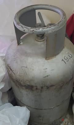 Gas cylender with Gas available for sale. 0