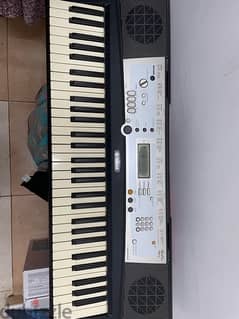 Yamaha PSR E203 keyboard With Stand