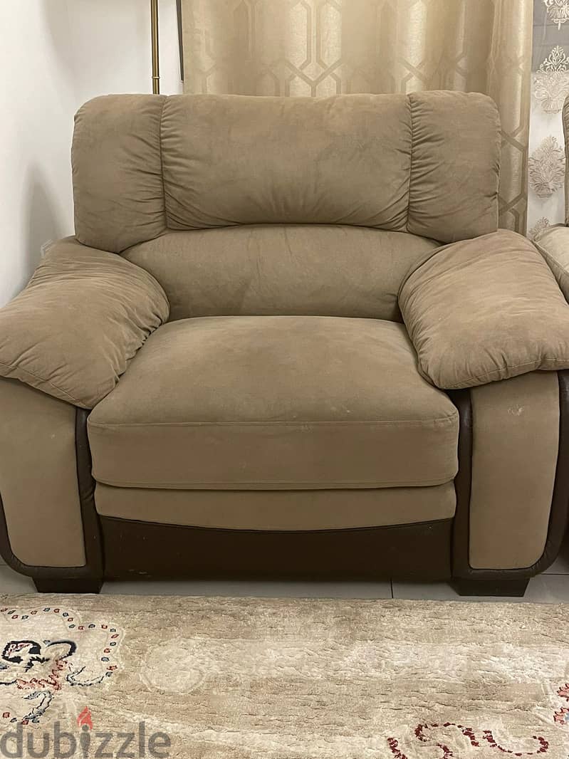 Single seater sofa | Used | Take 3 seater for free 1