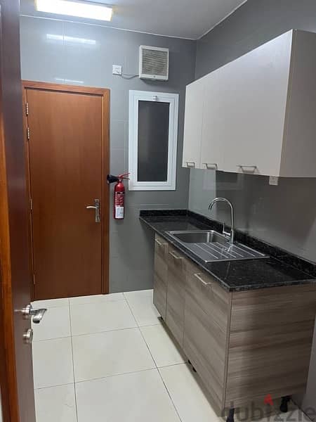 1-bedroom Apartment in Shaden Al Hail 3