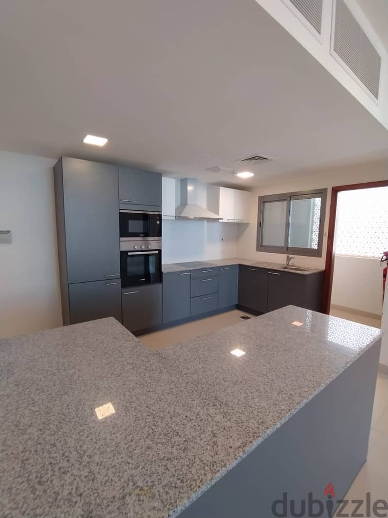 ADL1** Spacious 1BR  Apartement for rent in the links muscat hills 8