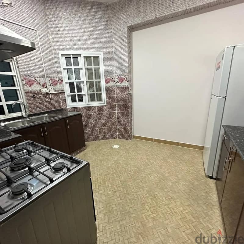 Furnished rooms and studios and apartments in (Al Ghubra - Al Azaiba - 17