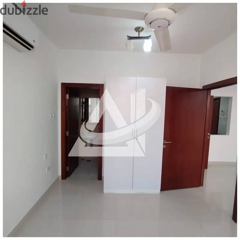 ADA702** A Well Maintained falt 2bhk for rent in bowsher 4