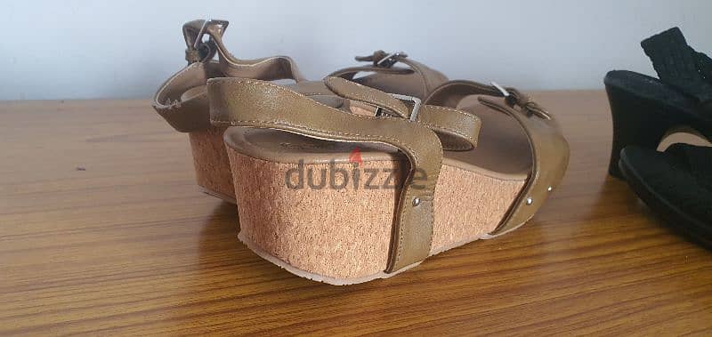 39size sandals with comfort heel 3