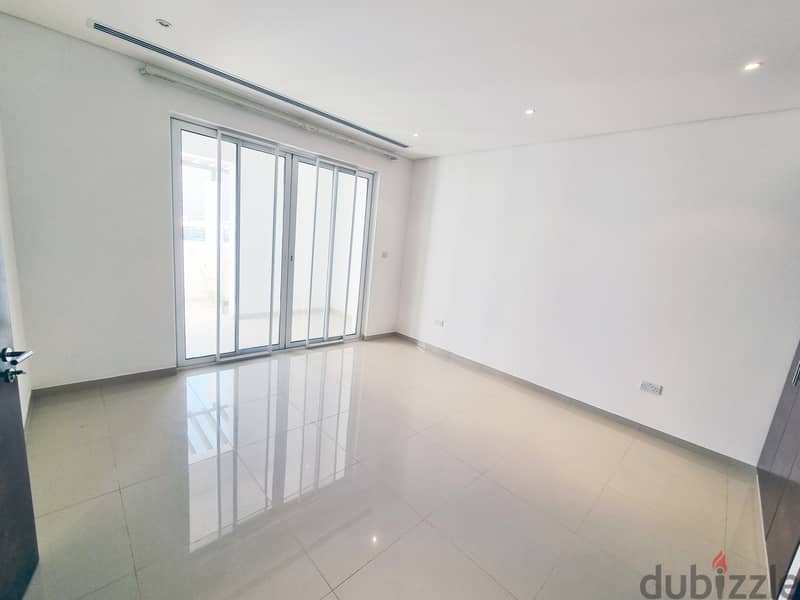 Modern 2BHK Apartment for Sale in Al Mouj, Meria East FSA37 11
