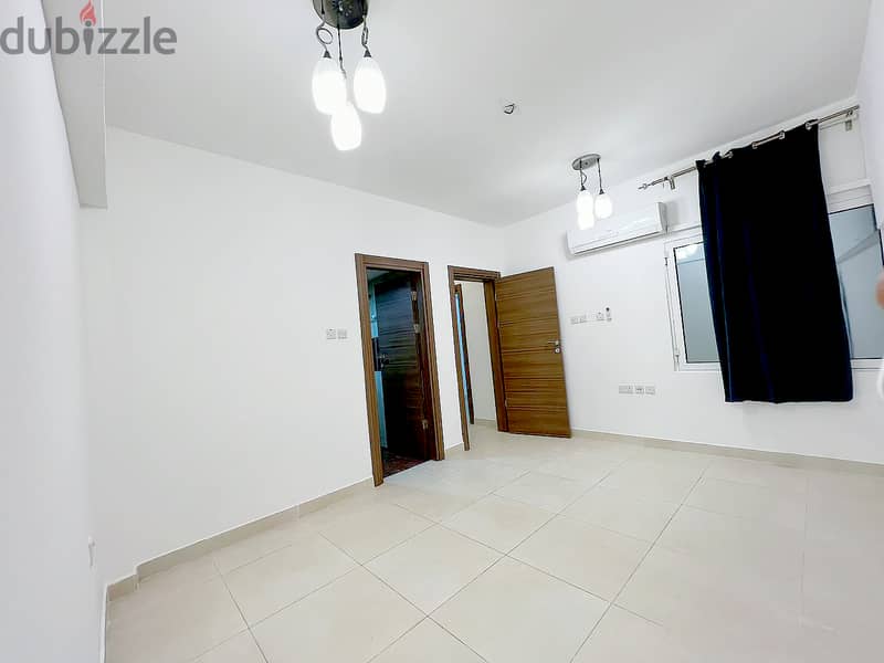 Spacious 2+1 BHK Apartment with Maid's Room for Rent in Qurum PPA302 5
