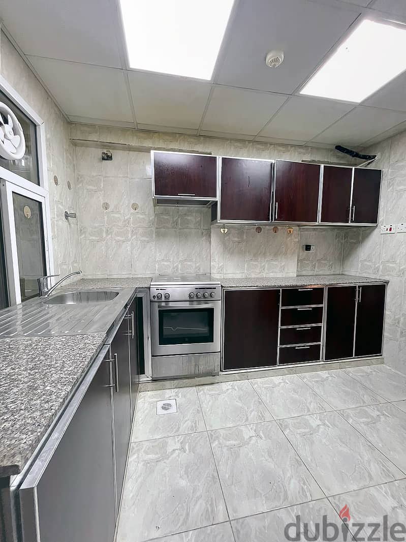 Spacious 2+1 BHK Apartment with Maid's Room for Rent in Qurum PPA302 8