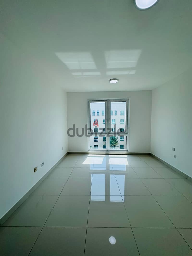 3 BHK unfurnished apartment in Grand Mall fgear 4