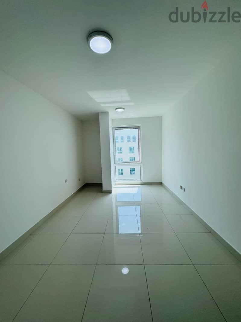 3 BHK unfurnished apartment in Grand Mall fgear 8