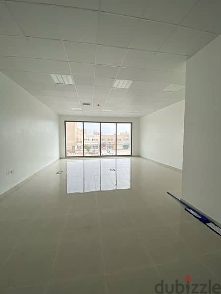 200sqm office in mabail free Wifi 3