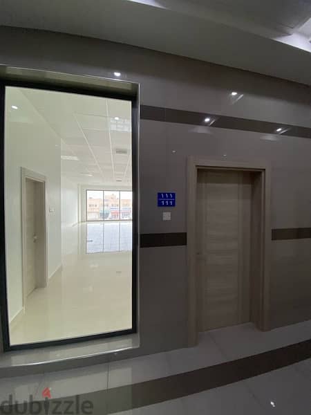 200sqm office in mabail free Wifi 4