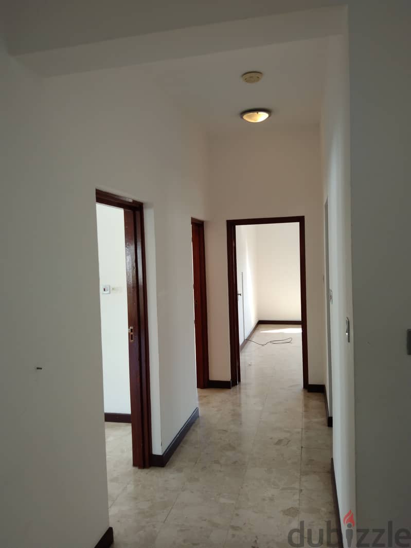 6AK7-Modern style 3 Bhk villa for rent in Qurom Ras Al-Hamra close to 16