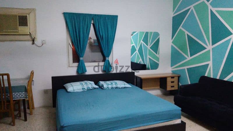 one semi furnished room available near Oasis mall (Indians) 1