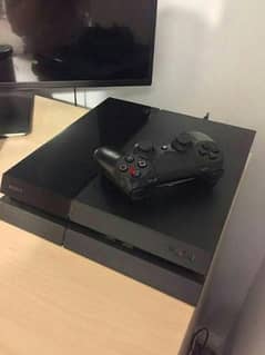 Playstation 4 phat 500 gb with One controller  and One game all 0