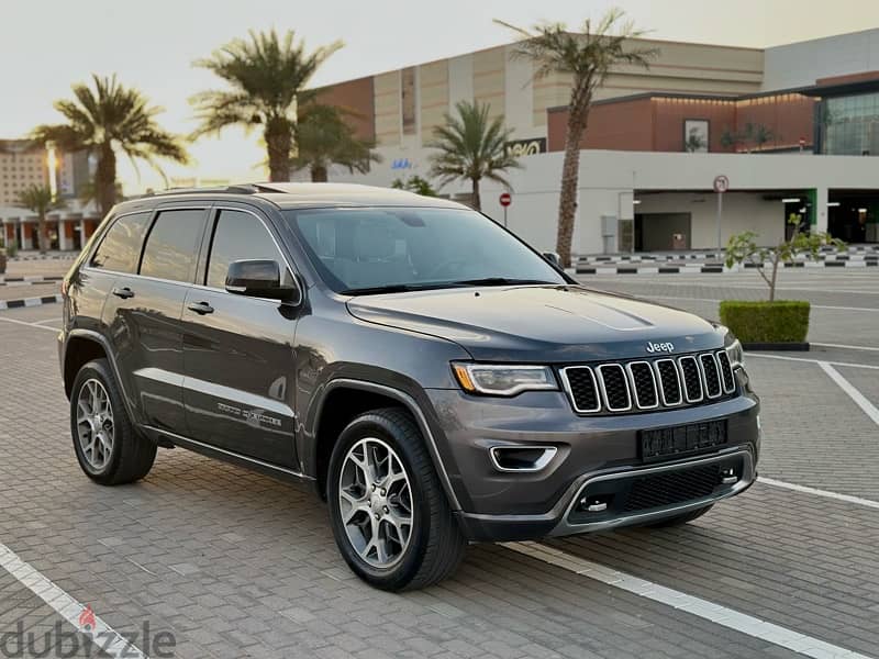 Jeep Grand Cherokee (Sterling Edition 25th Anniversary Edition) 2018 0
