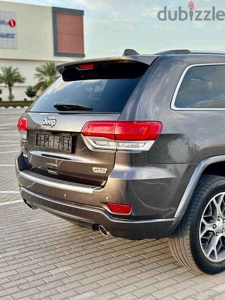 Jeep Grand Cherokee (Sterling Edition 25th Anniversary Edition) 2018 12