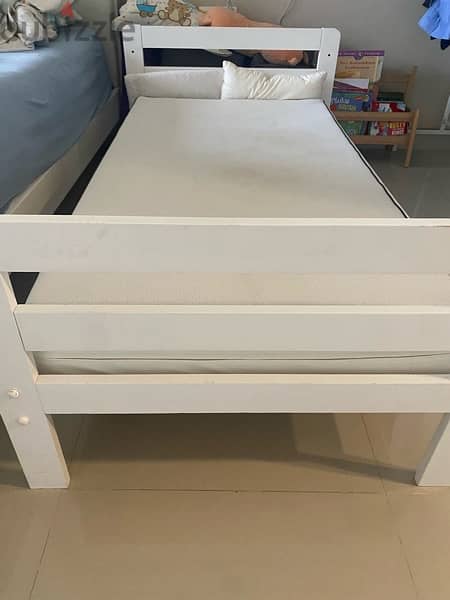 Kids bed and mattress 70 x 140 cm 3