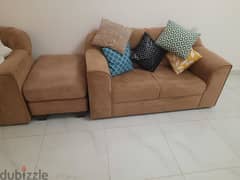 7 seater sofa set in excellent condition 0