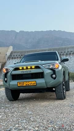 4runner 2023 TRD OFF-ROAD IS very clean and the car has been serviced
