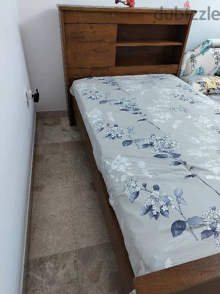 Bed with mattress 1