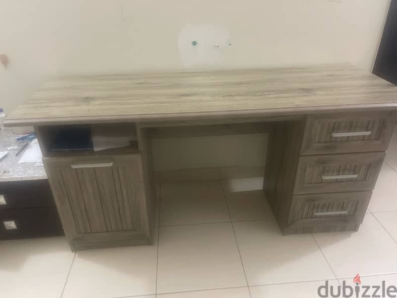 Used bedroom set bought from Pan Emirate for sale bought in March 2023 3