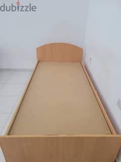 Single wooden bed 0