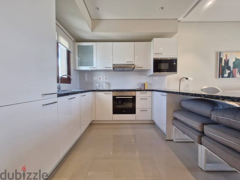 Freehold Fully Furnished Apartment in Jebel Sifa 4
