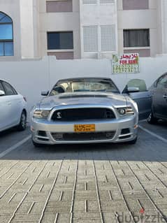 Ford Mustang - V6 - 2014