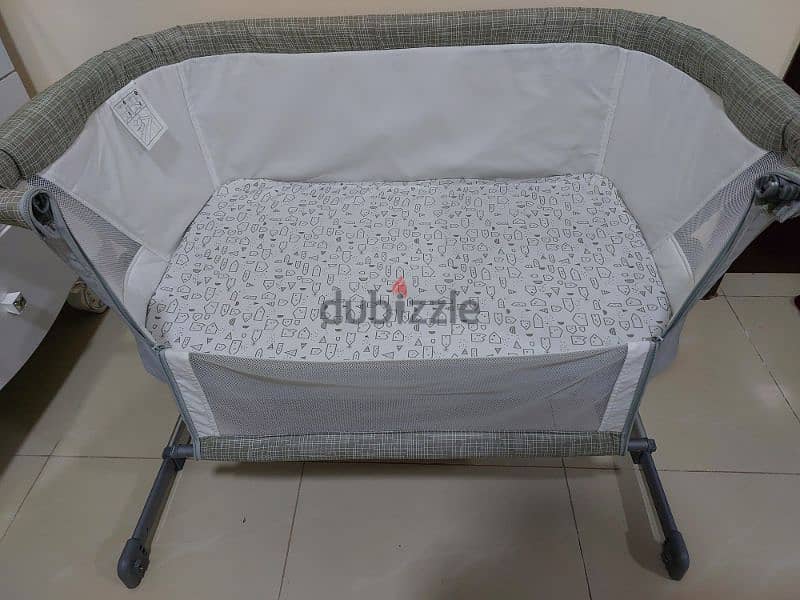 Baby Crib next to bed Juniors brand. . excellent condition 3