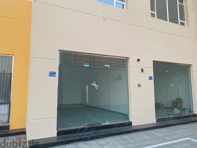 showrooms and office for rent 1