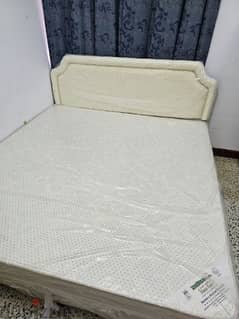 New king size bed with mattress 0