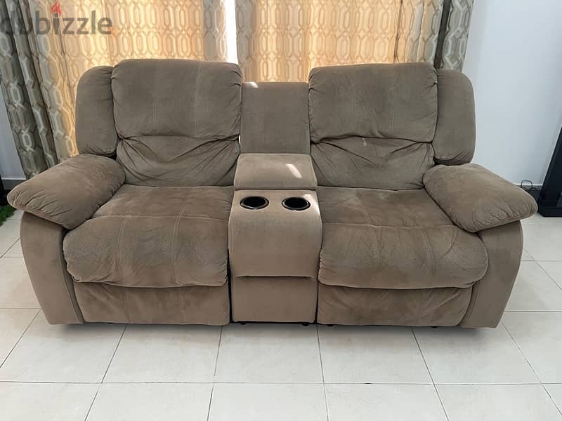 2 seater recliner in good shape for sale 1