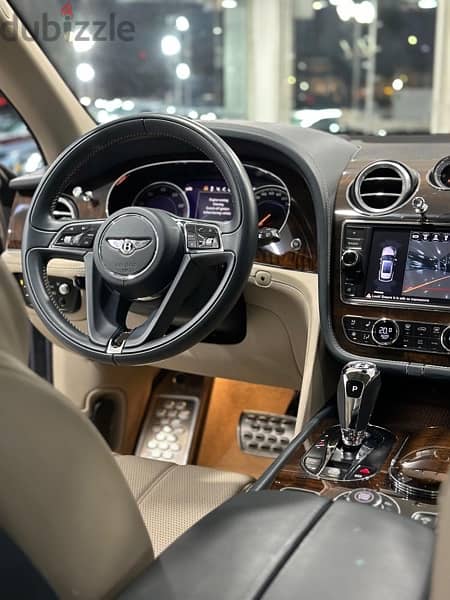 Bentley Bentayga 2017 10