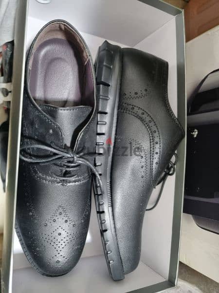 Black work shoes 1