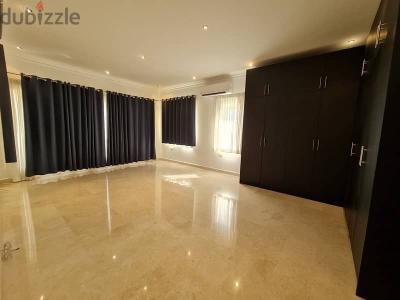 Large 6 Bedroom Villa for sale in Muscat Hills. 18