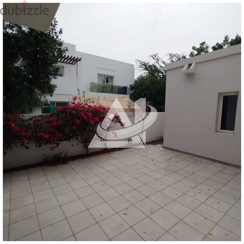ADVW003** 4bhk + Maid's villa for rent located in Al Mou 10