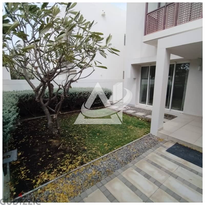 ADVW003** 4bhk + Maid's villa for rent located in Al Mou 16