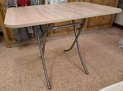 Simple Dining table