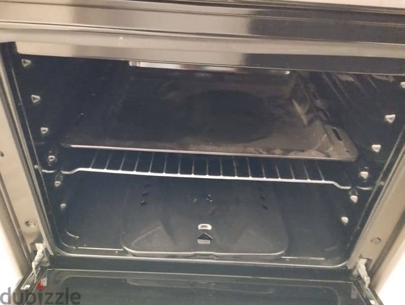 for sale cooking range new in condition 3