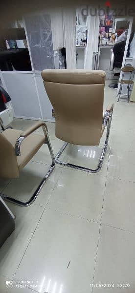 2 skin color chairs looks like new( fursys) 5