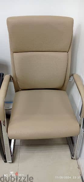 2 skin color chairs looks like new( fursys) 9