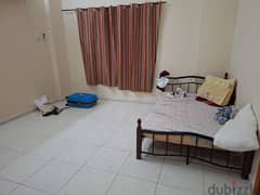 Urgently sharing bacheloor room for rent for 1 person (Flat size 1 BH)