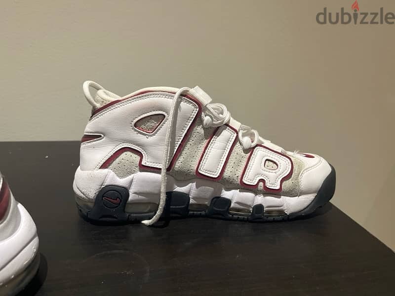 a Nike air uptempos Shoes in a very good condition really clean 3