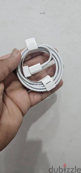 apple original adapter and wire new not use 4