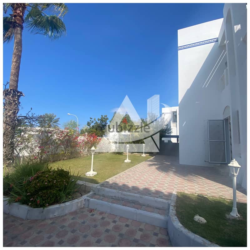 ADV920** beachfront Beachfront 6BHK  Villa For Rent in Shatti qurum 19